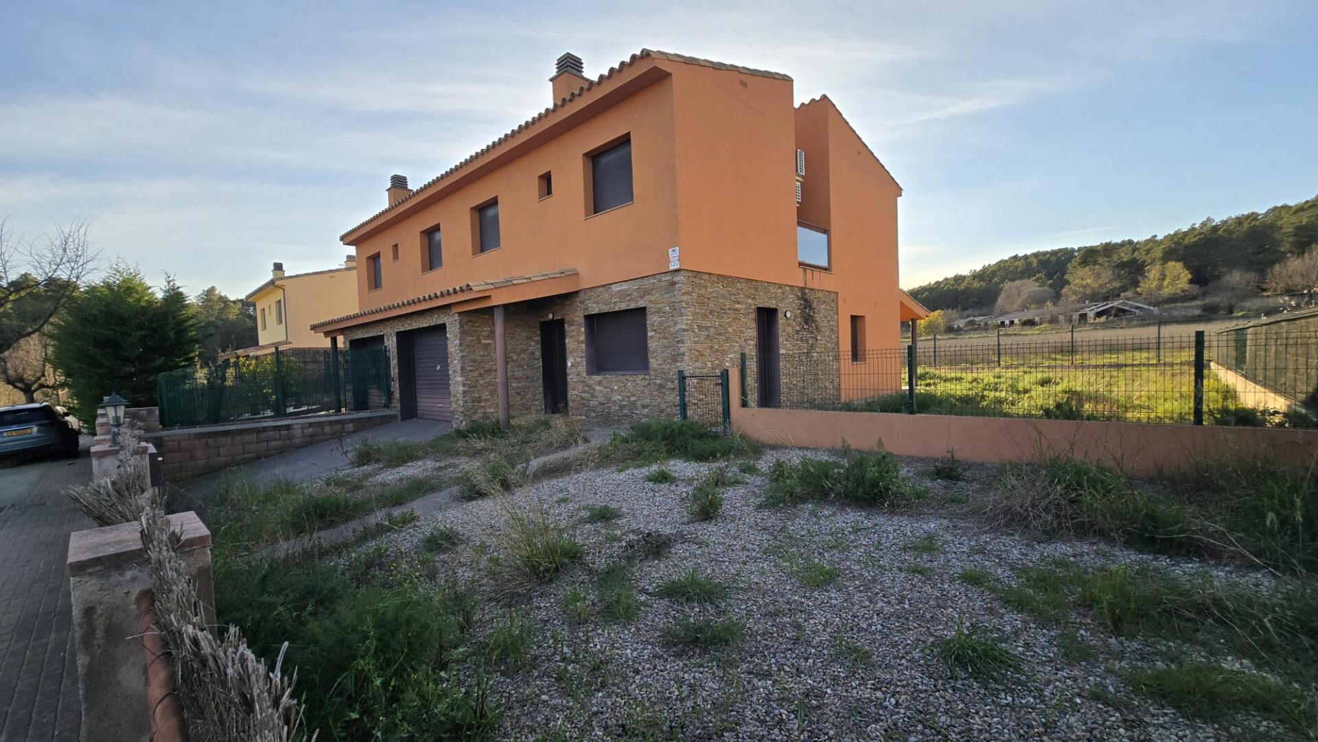 "Venta de casa en Terrades"